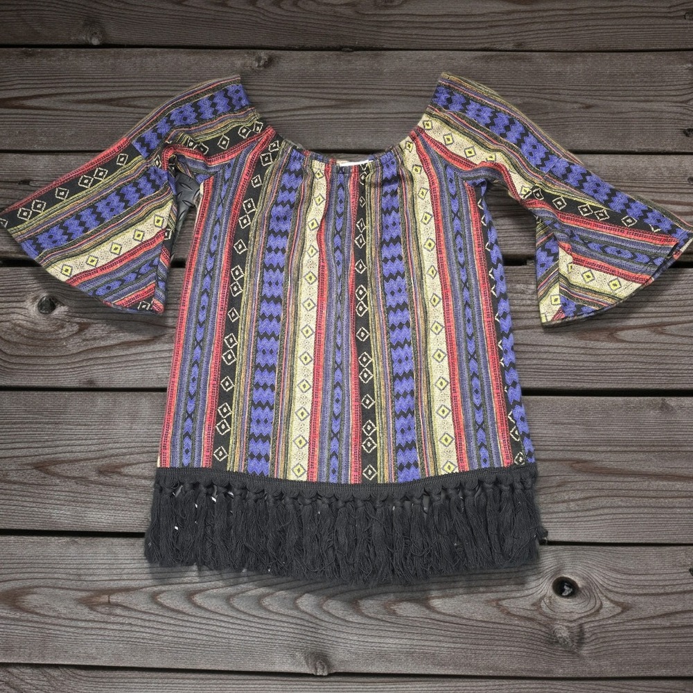 VaVa Joy Han Womens Medium Southwestern Off Shoulder Tassel Fringe Top VT-9387